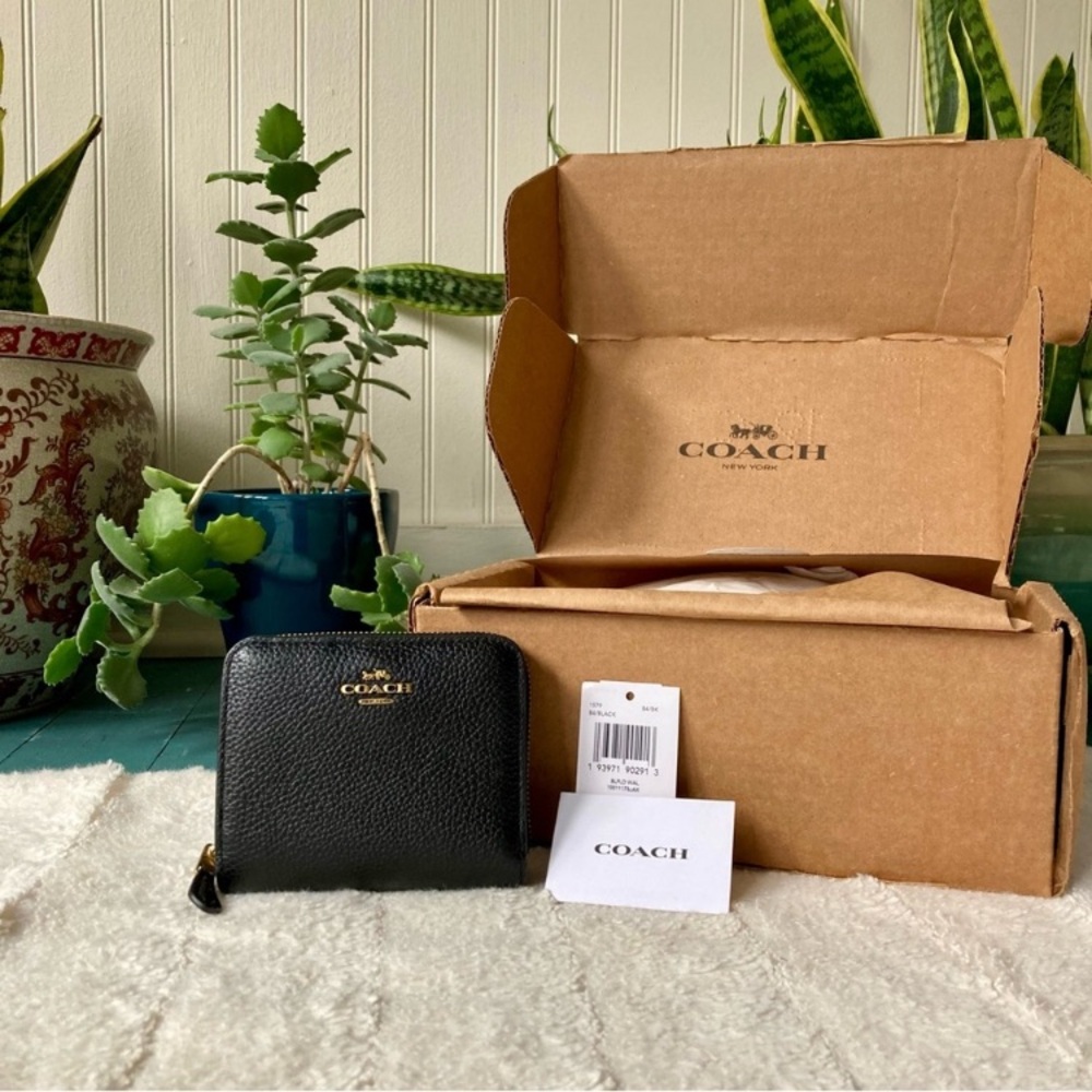 Coach Billfold Wallet Black Pebble Leather 1579